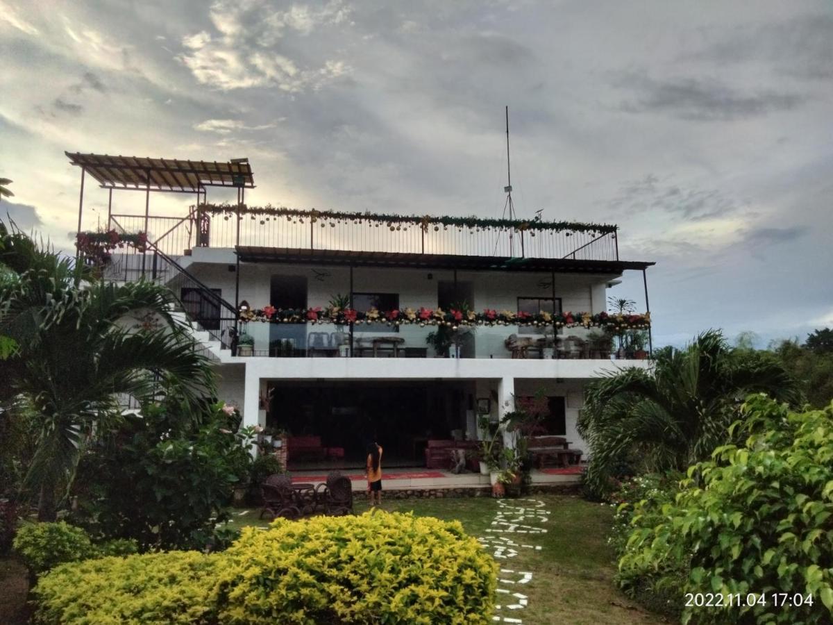 Casa De Robles Tanay Rizal Otel Dış mekan fotoğraf